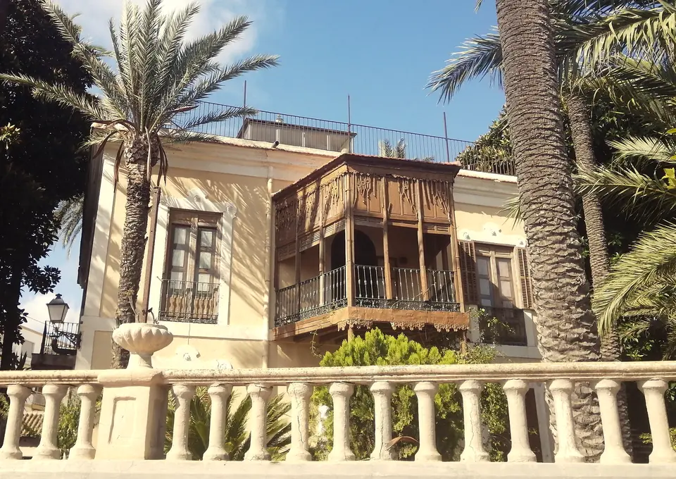 Chalet Barnuevo, casona de principios del siglo XX en el Paseo Colón