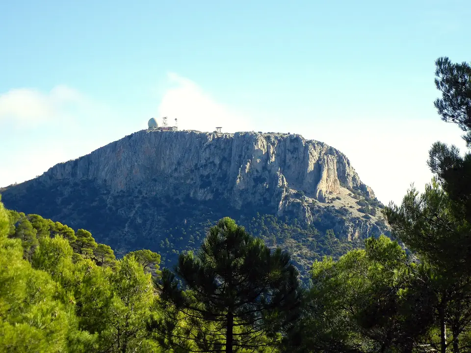 Cumbre del Morrón, el punto más alto de Sierra Espuña
